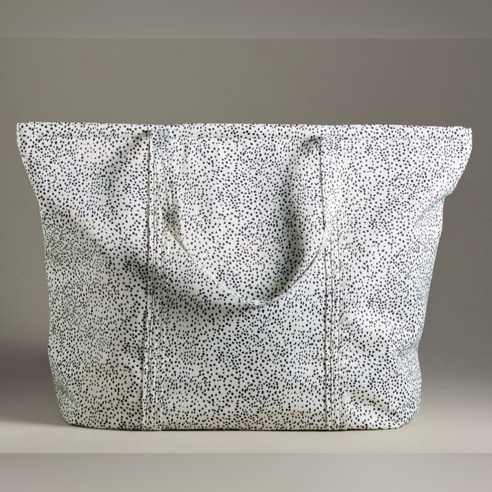 ANTHROPOLOGIE STYLISH PRINTED TRAVEL TOTE COLOR DOT AND BLACK ONE SIZE NWT